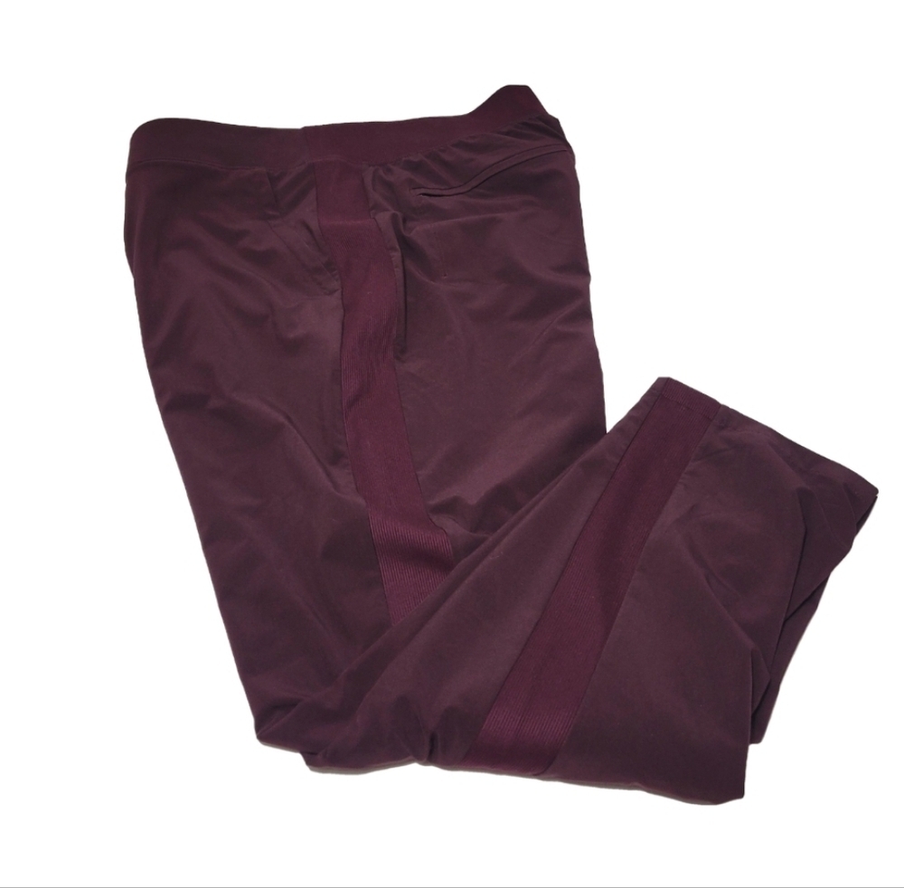 Athleta Lined High Rise Berry Wine Relaxed Fit Textured Athletic Pants Size 16